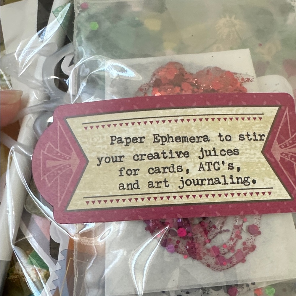 Ephemera pack and brown paper bag journal set - Picture 5 of 5